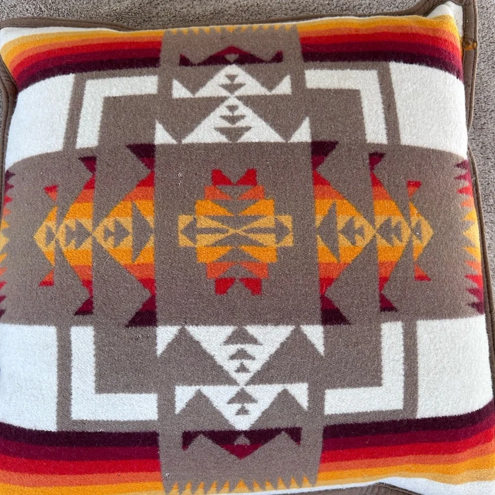 Pendleton Woolen Mills Chief Joseph wool decorative pillow. Nez Perce. Tribal. - Picture 10 of 16